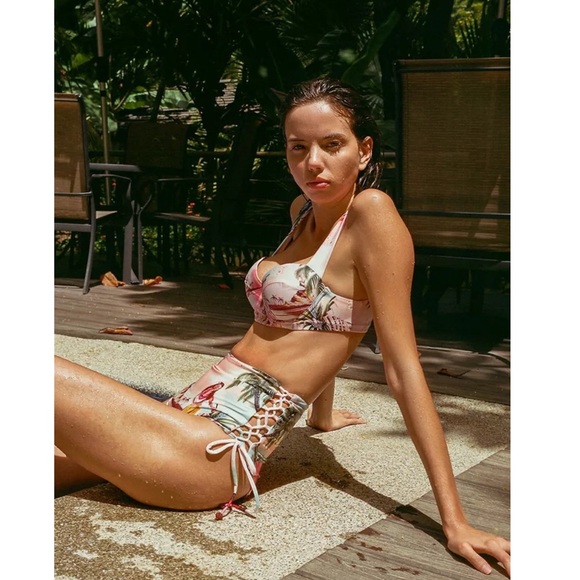 Agua Bendita Underwire Bikini Top - Picture 4 of 15